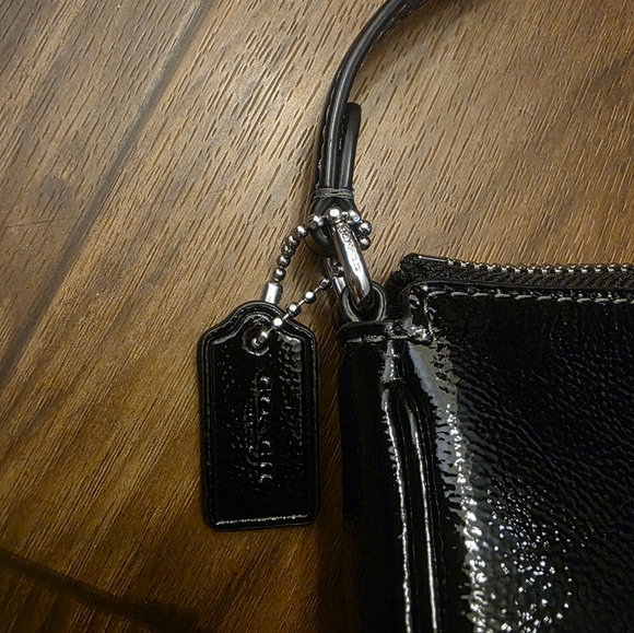 Coach Outlet Nolita 19 black patent leather PREOWN - Picture 3 of 9